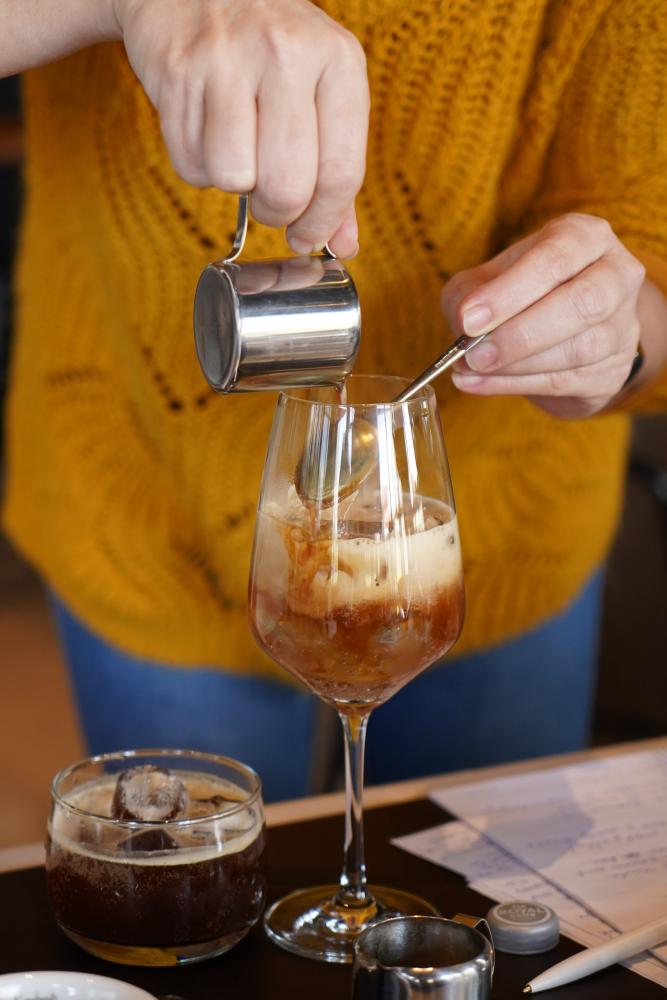 Espresso tonic